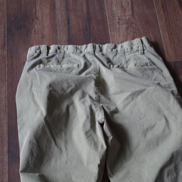 Girlfriend Chino Gap Pants - Picture 3 of 4